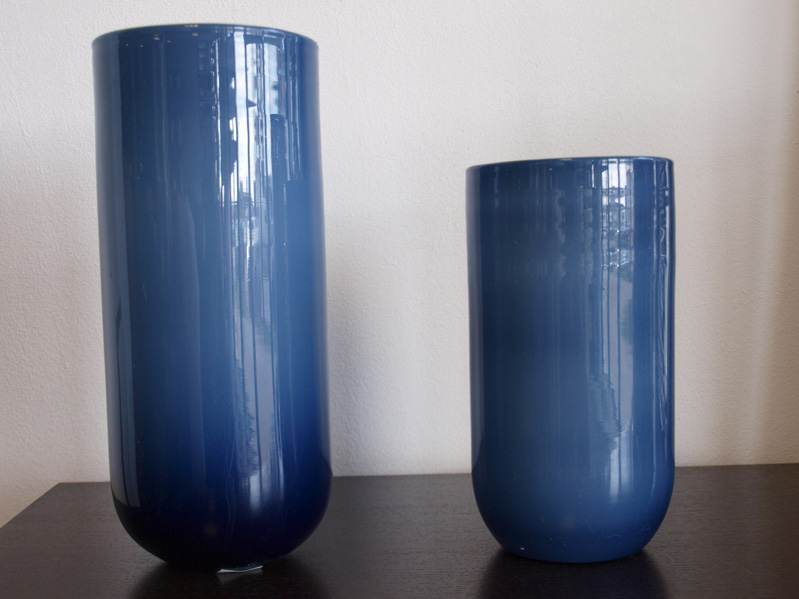 Vase in blau